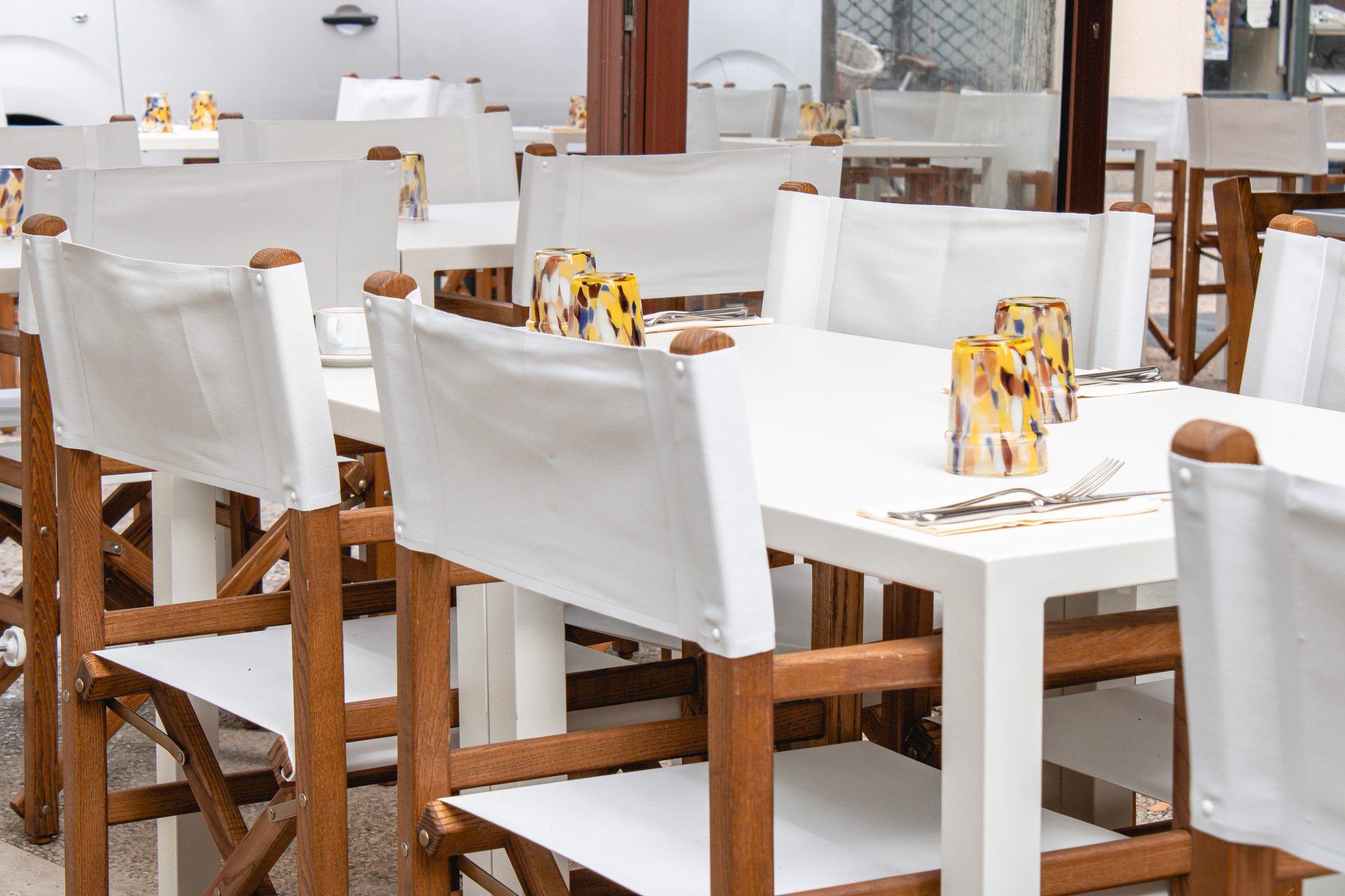 Vue d'ensemble de la salle du restaurant de l'Hôtel Voltaire